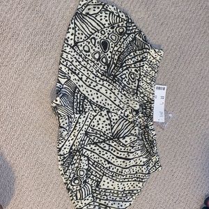 URBAN OUTFITTERS SHORTS WITH TAGS STILL ATTACHED